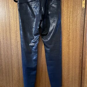 Knix x The Birds Papaya “Papaya High Rise Sculpt Leggings”